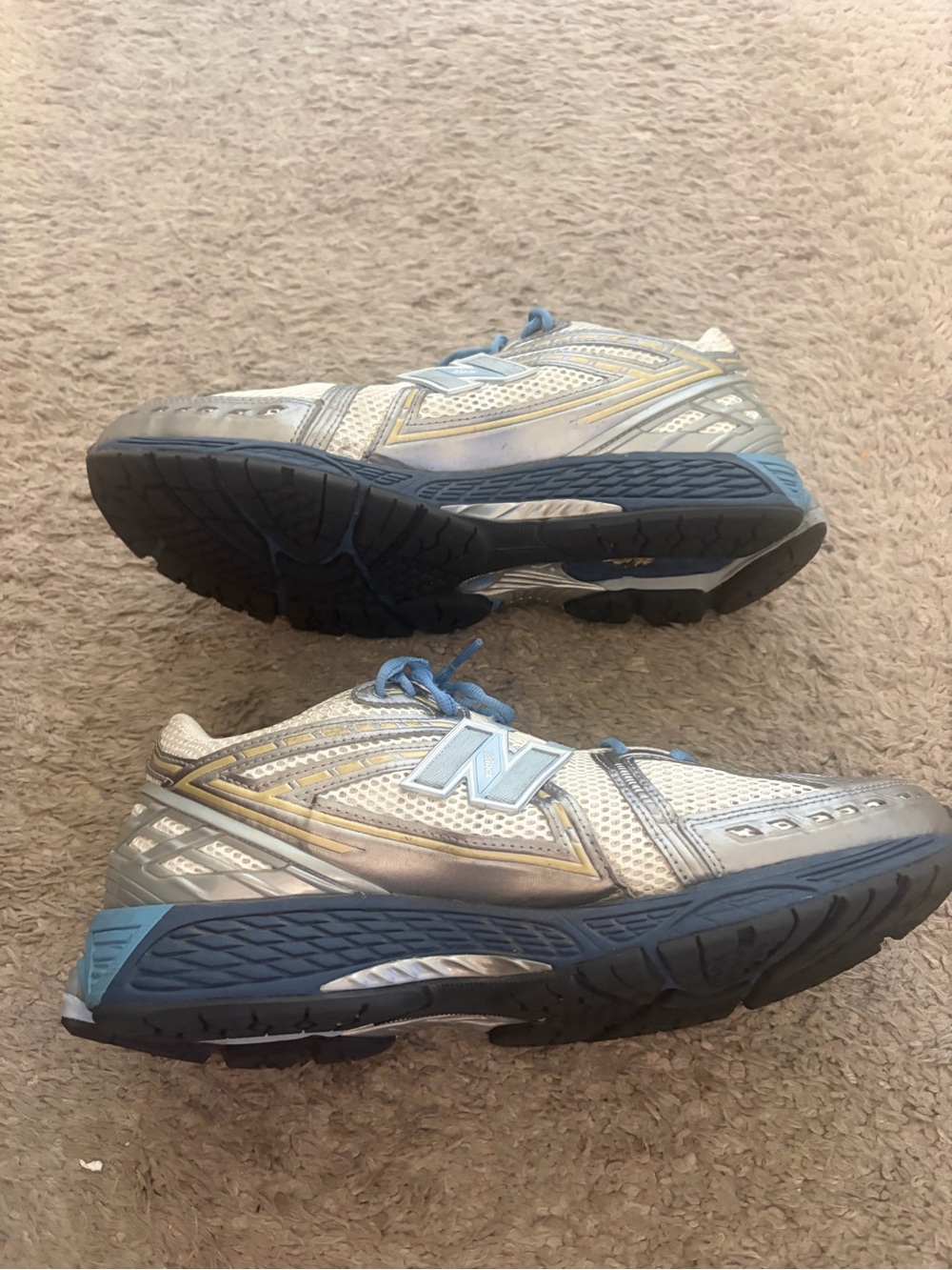 New Balance men’s 1906R White/Silver/Blue U1906RNJ Sz 11.5 NO BOX pre own as is - Picture 2 of 7